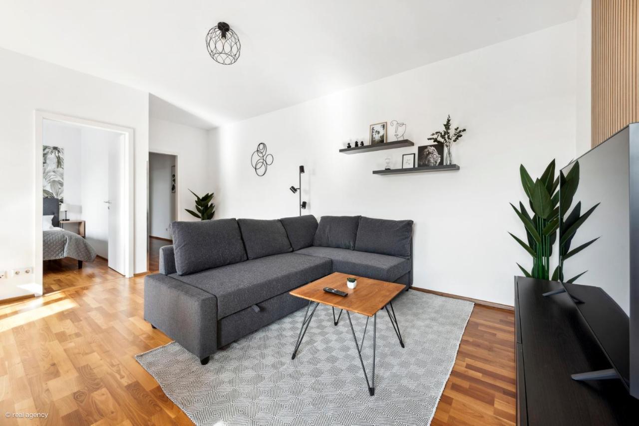 Bernhards Apartment Stadthalle - Klima & Terrasse Bécs Kültér fotó